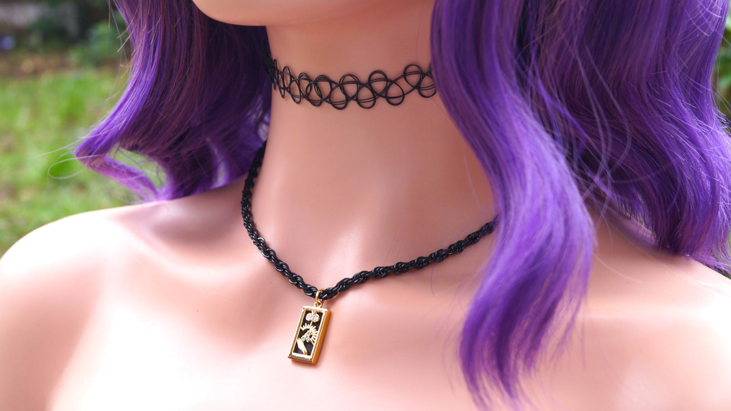 The Magician Necklace