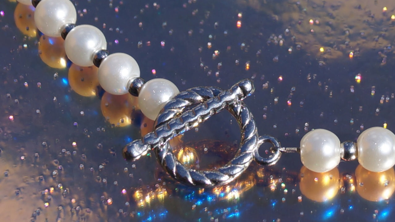 Classic Pearl Necklace