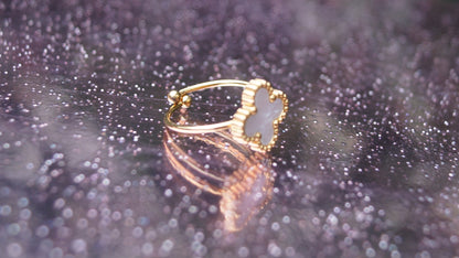 Pearlescent Clover Style Gold Ring