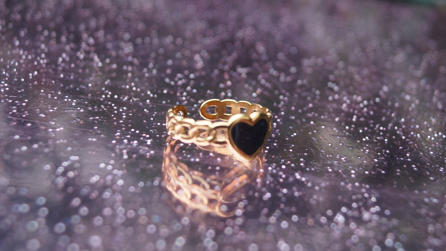 Black Heart Patterned Gold Ring