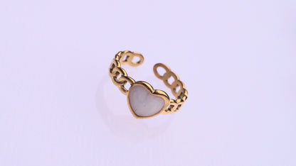 White Heart Patterned Gold Ring