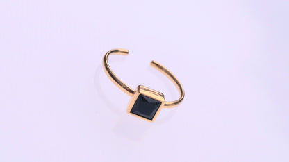 Black Rectangular Gem Gold Ring