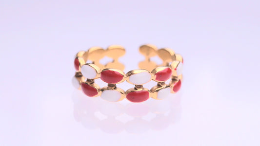 Red & White Chunky Pattern Gold Ring