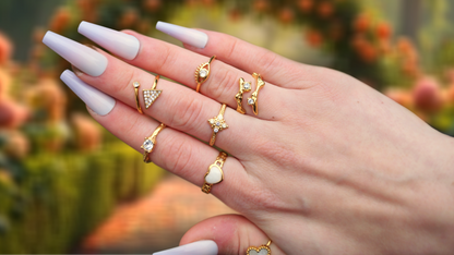 White Heart Patterned Gold Ring